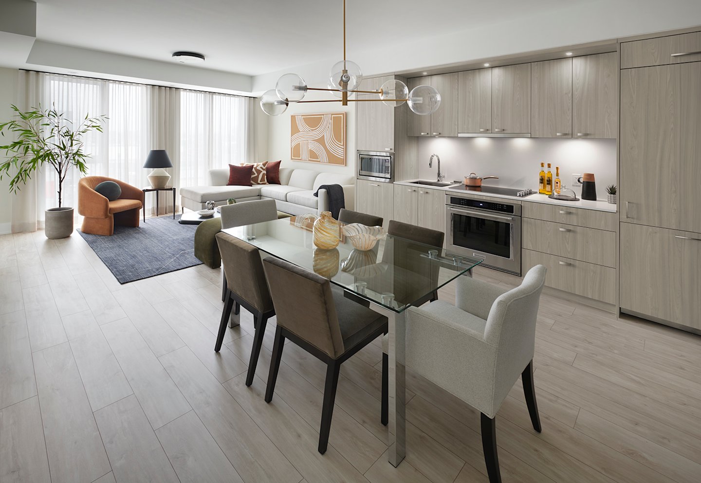The Dupont Suite 325 Kitchen and Dining Room