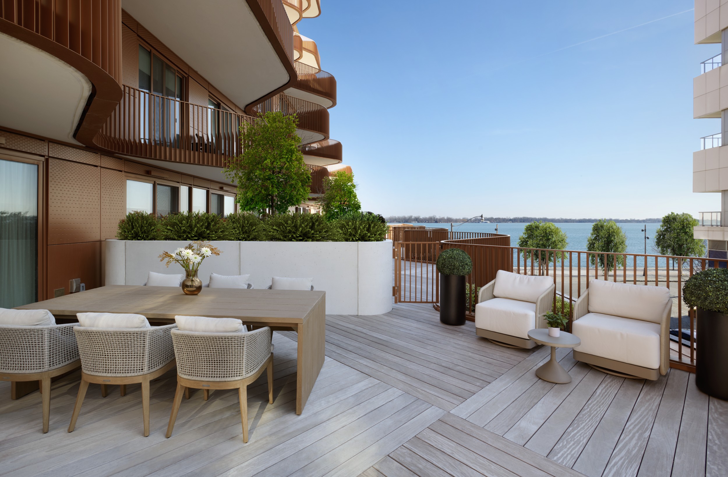 Aqualuna Suite 216 Terrace