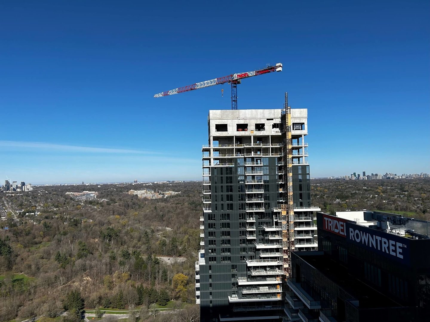 Chateau Auberge on the Park under construction
