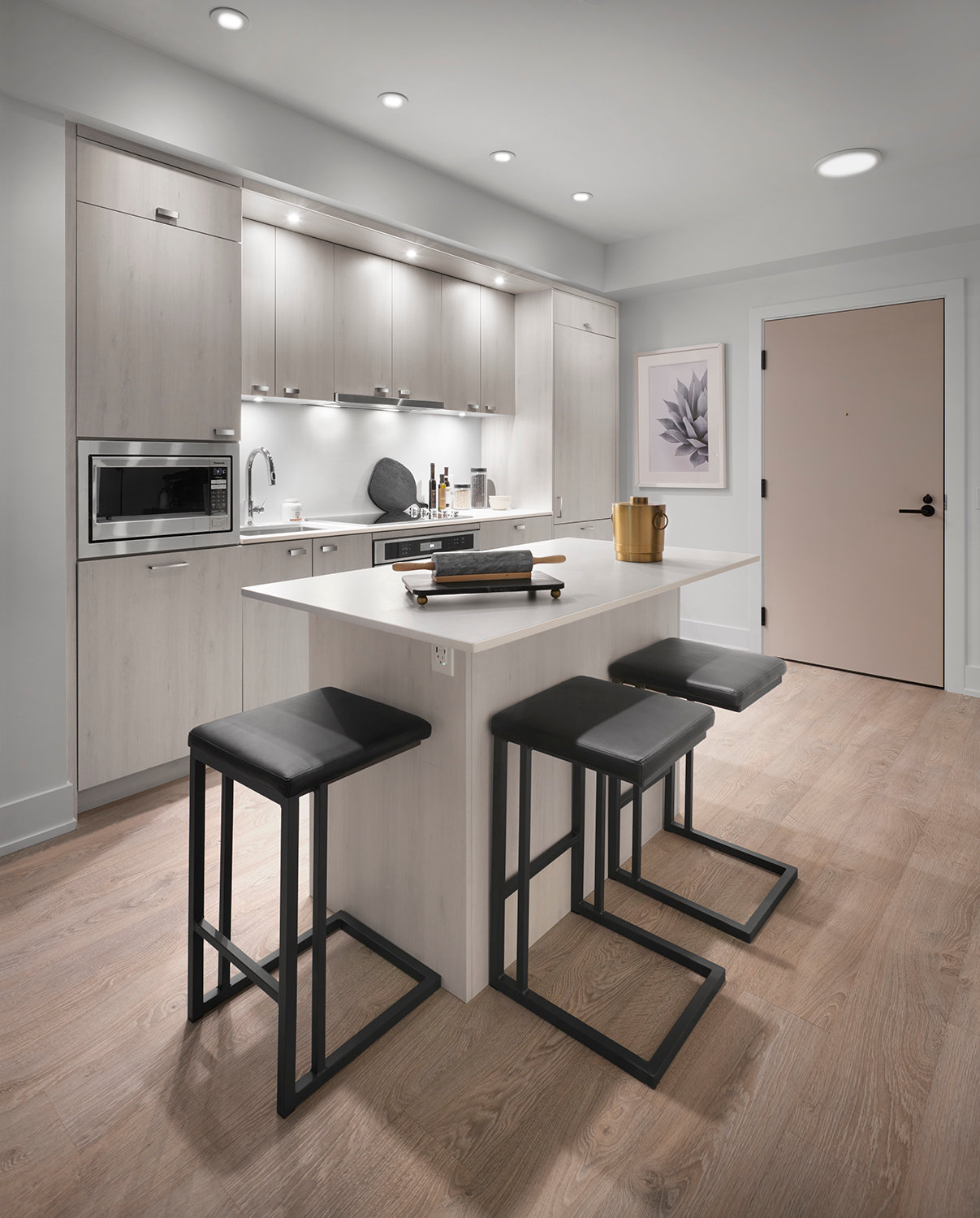 The Dupont Suite 327 Kitchen