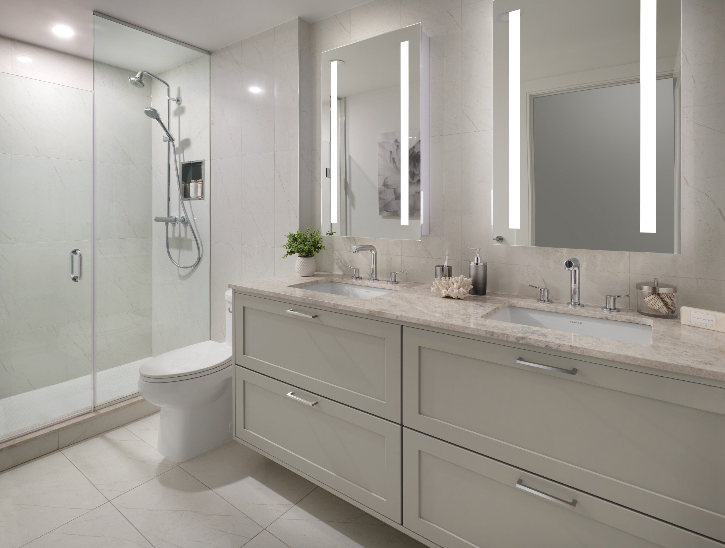 Chateau Suite PL01 Principal Bathroom