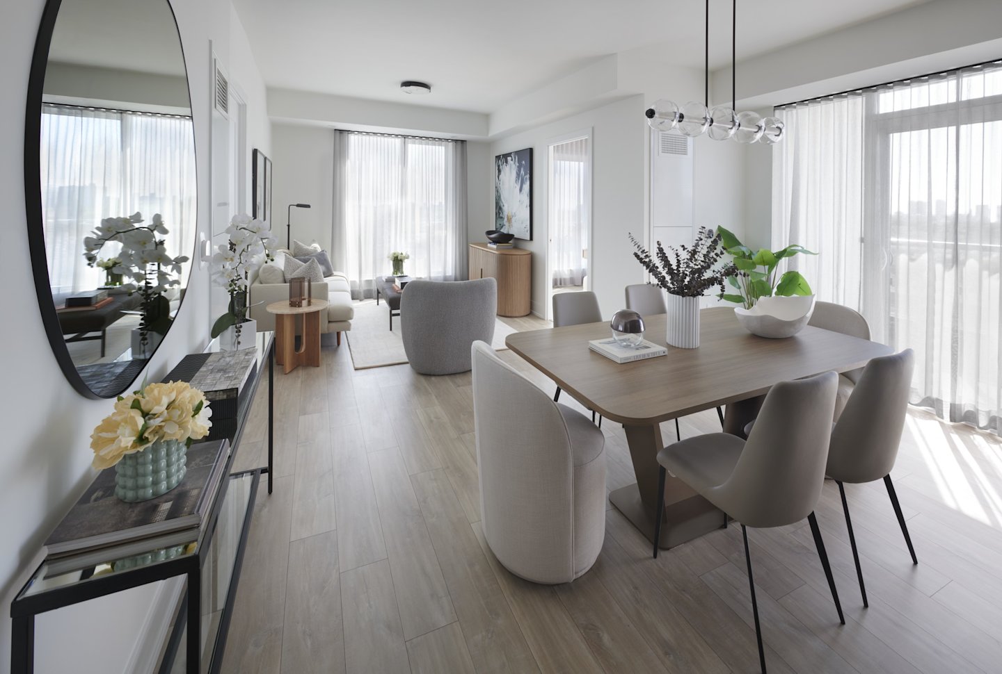The Dupont Suite 704 Dining Room