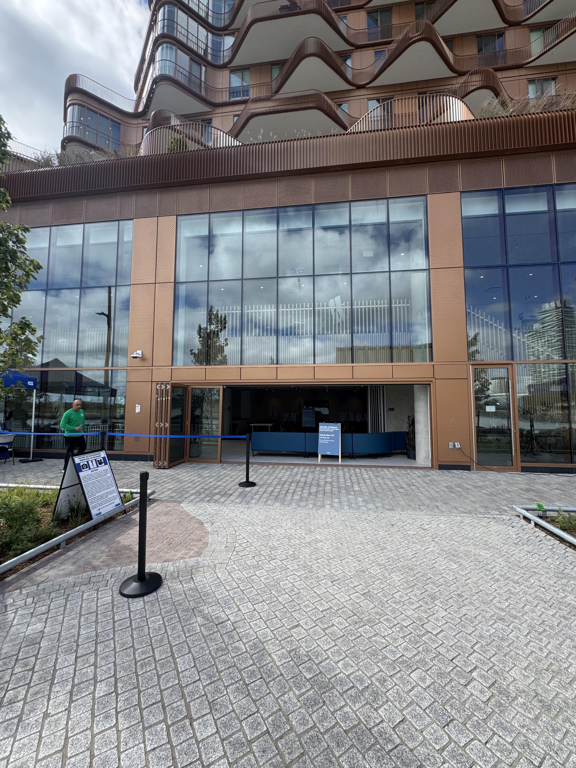 Photos from the latest construction update at Aqualuna 