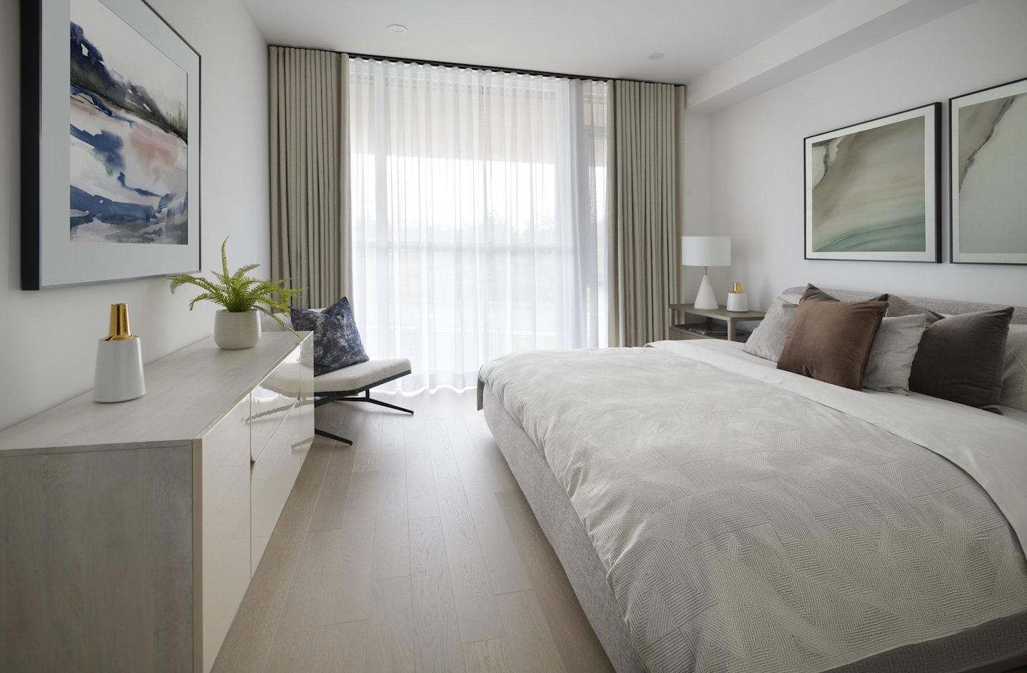 Royal Bayview Suite 202 Principal Bedroom