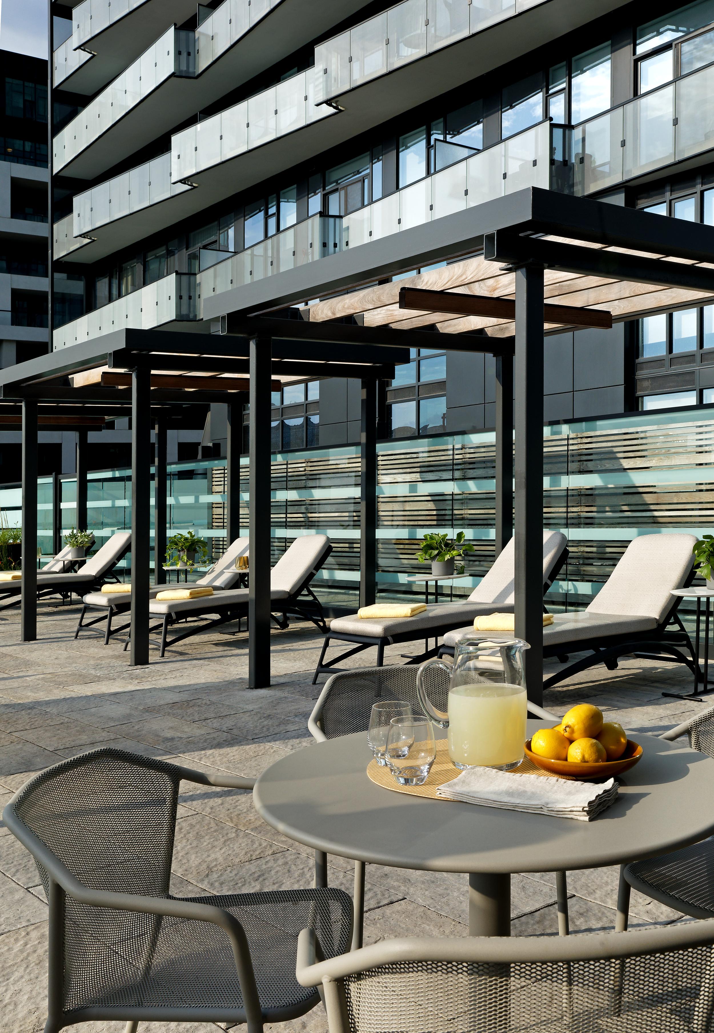 The Well Classic II Outdoor Pool Seating