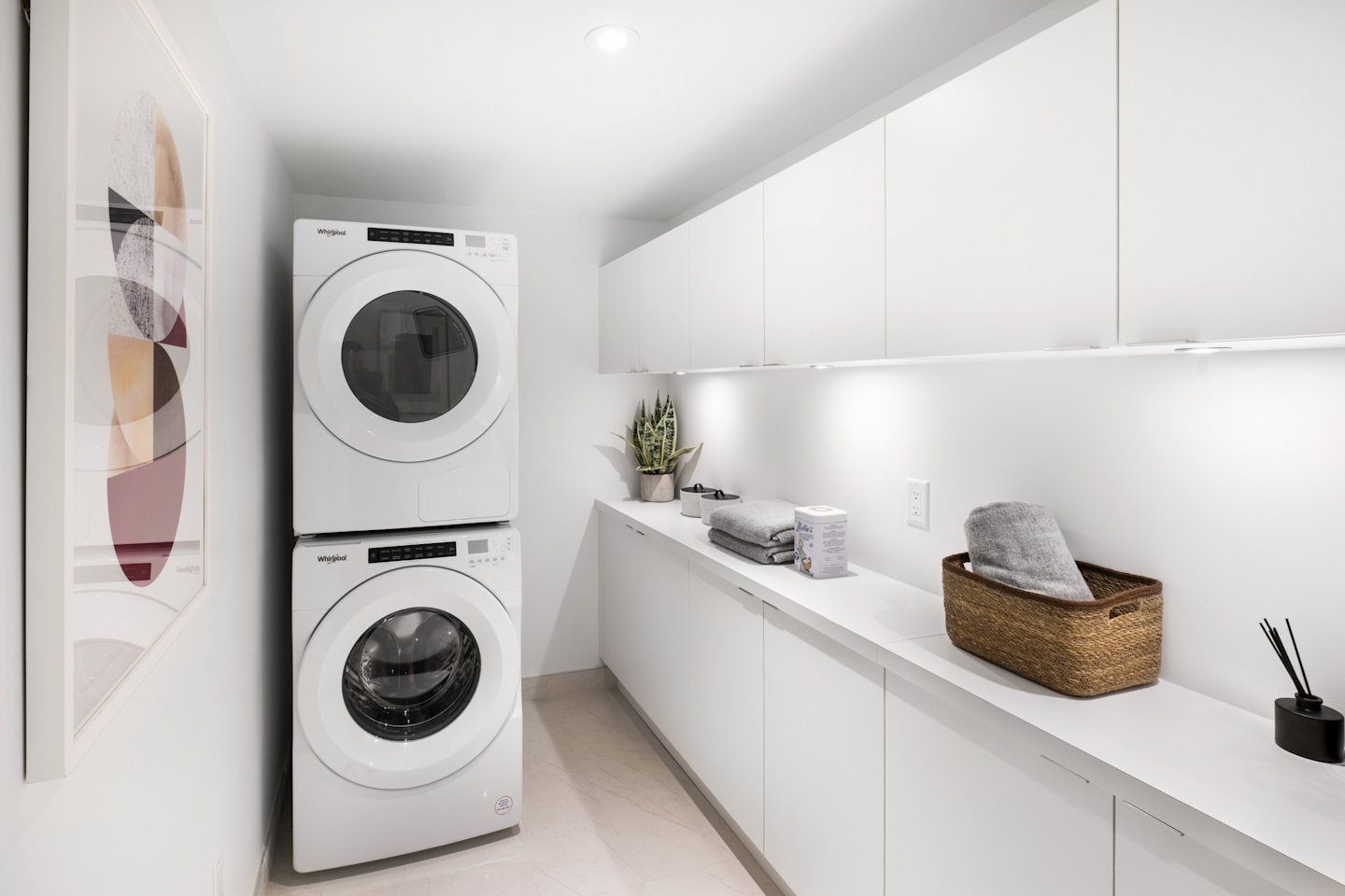 The Well Classic II Suite 516 Laundry Room