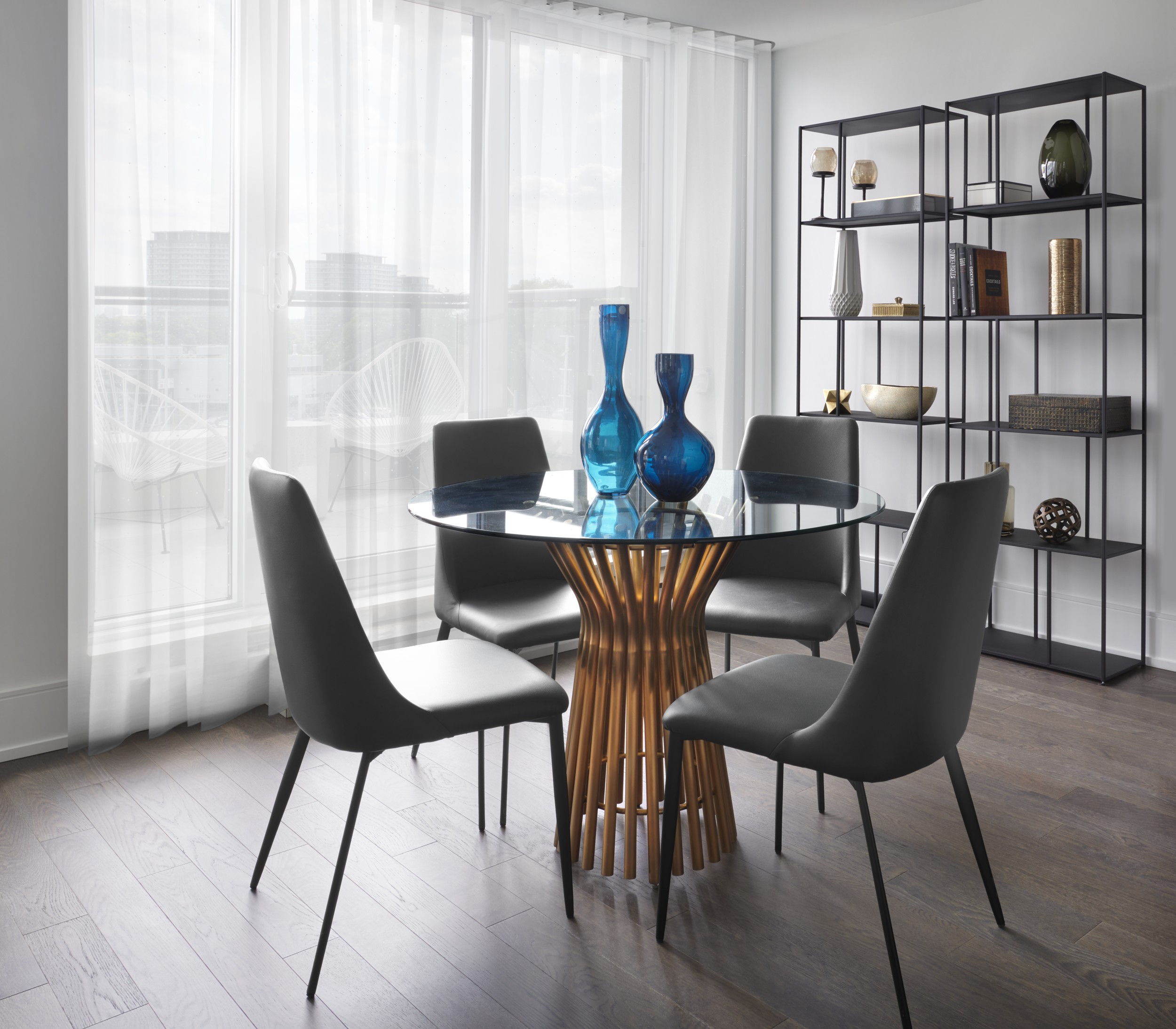 Auberge Suite 333 Breakfast Area