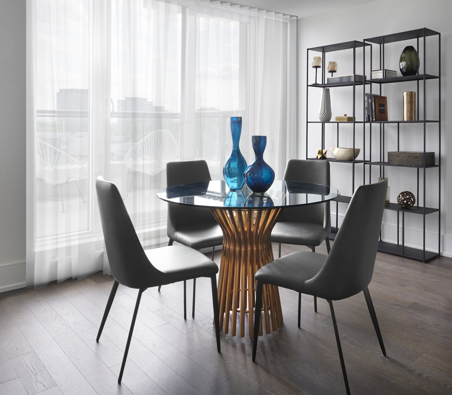 Auberge Suite 333 Breakfast Area