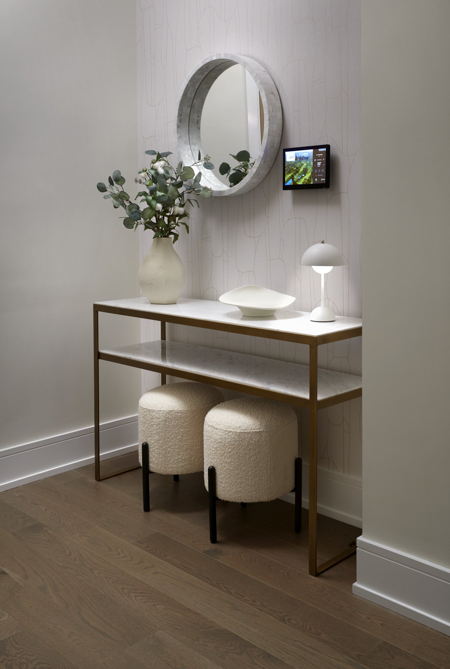 Royal Bayview Suite 217 Entry