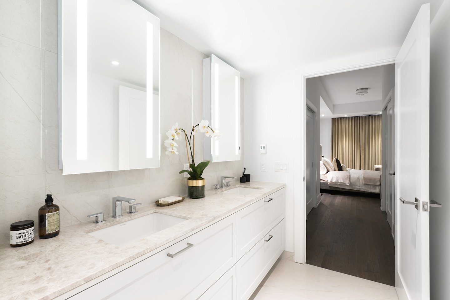 The Well Classic II Suite 516 Principal Ensuite