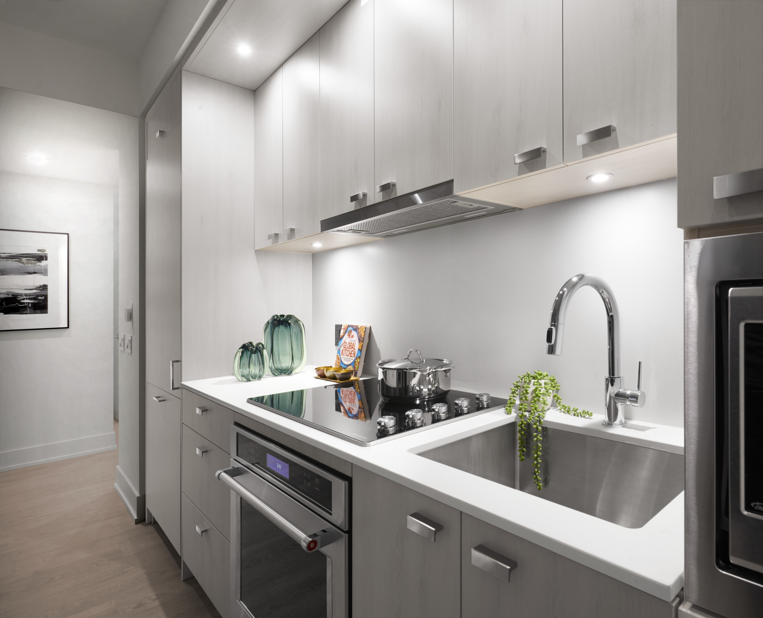 The Dupont Suite 331 Kitchen