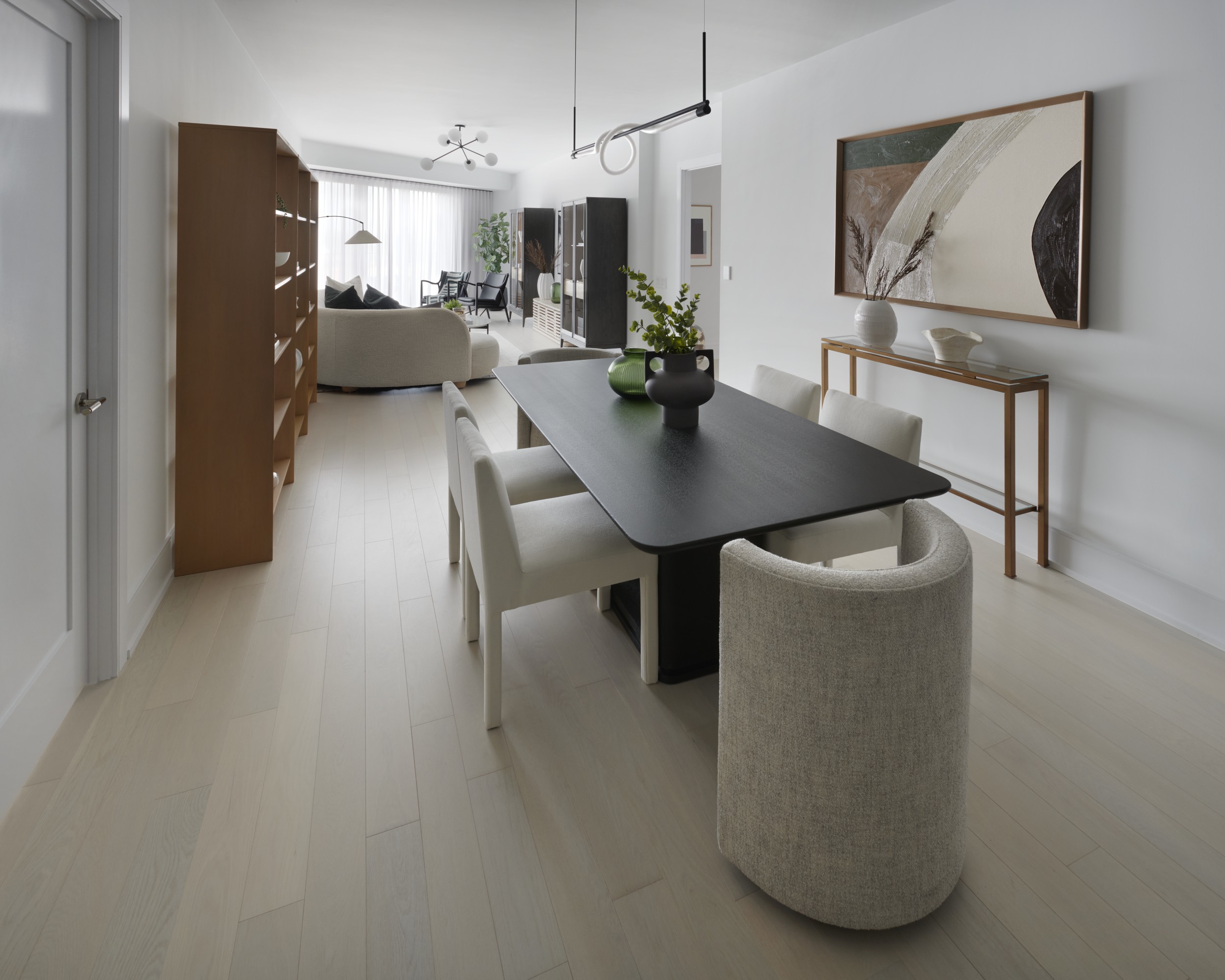 Aqualuna Suite 407 Dining Room
