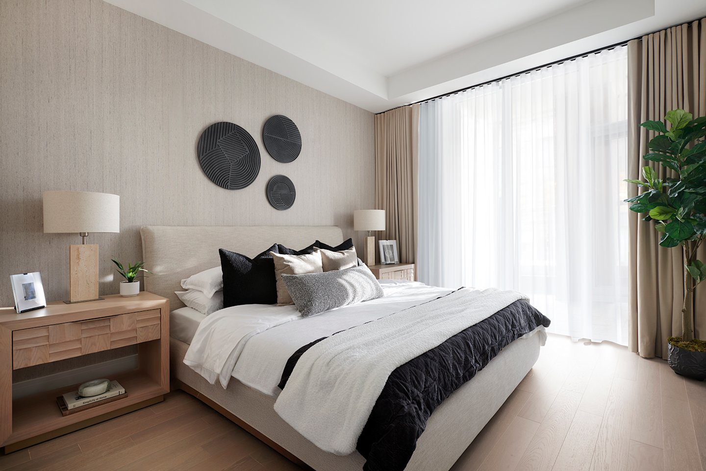 Royal Bayview GL20 Bedroom