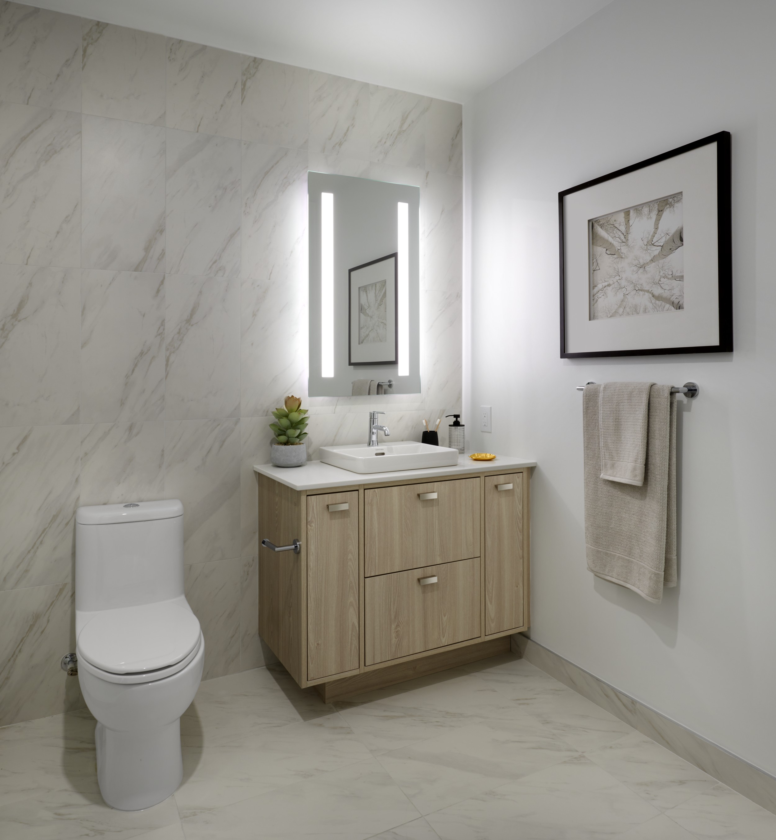 MRKT Suite 512 Principal Ensuite