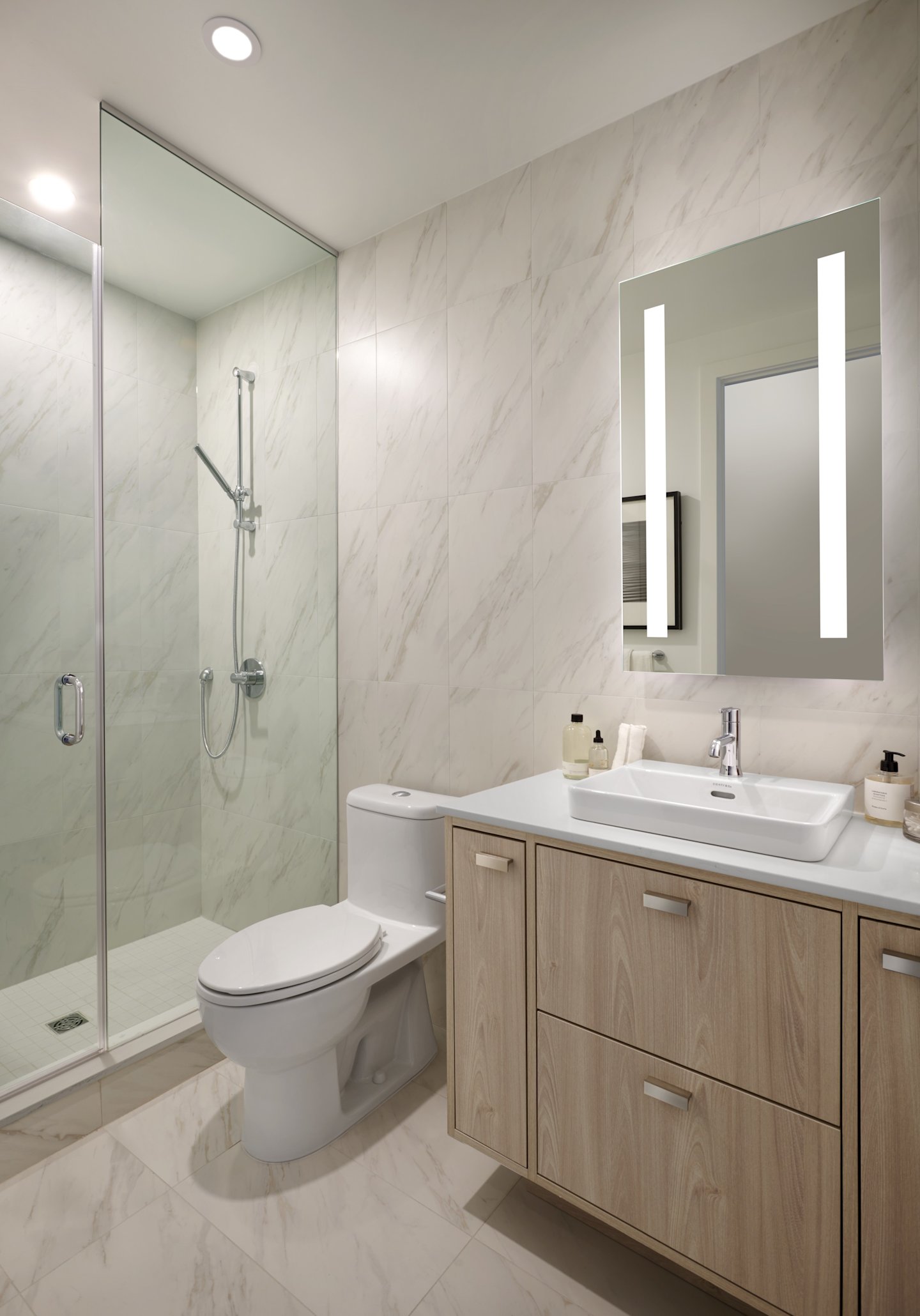MRKT Suite 512 Secondary Bathroom