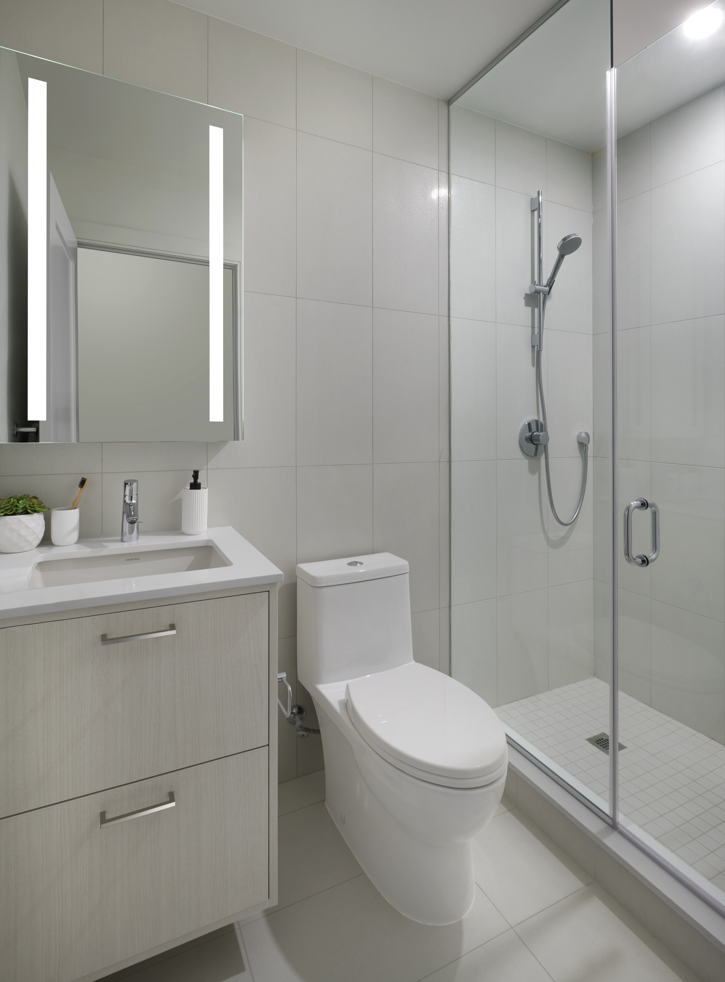 Edenbridge Suite 124 Secondary Bathroom