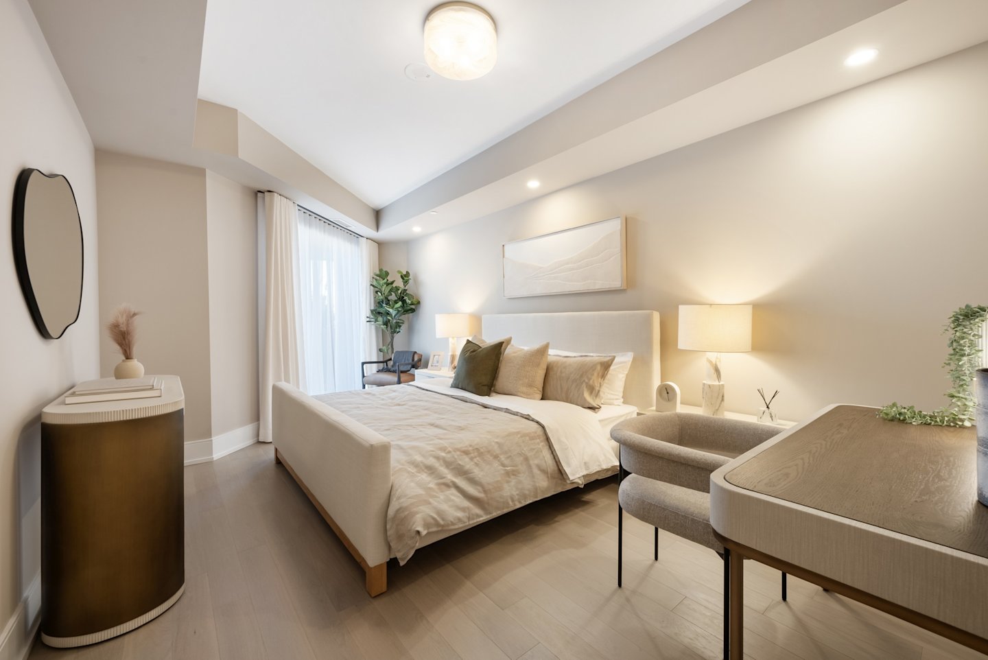 Aqualuna Suite 306 Principal Bedroom