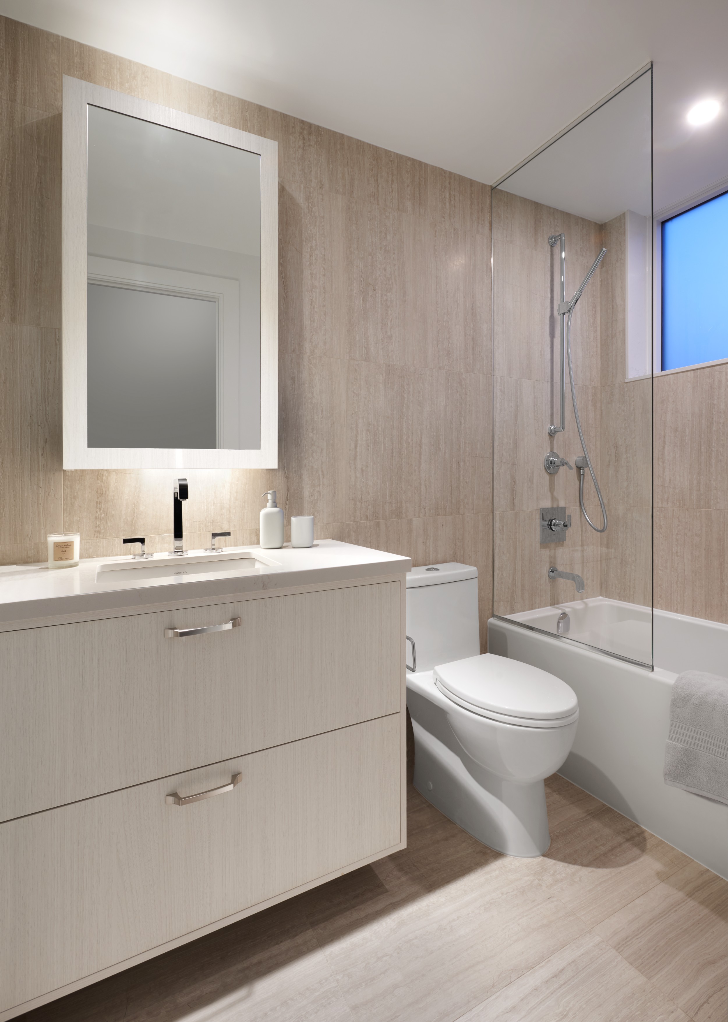 The Well Signature Suite 610 Secondary Bathroom