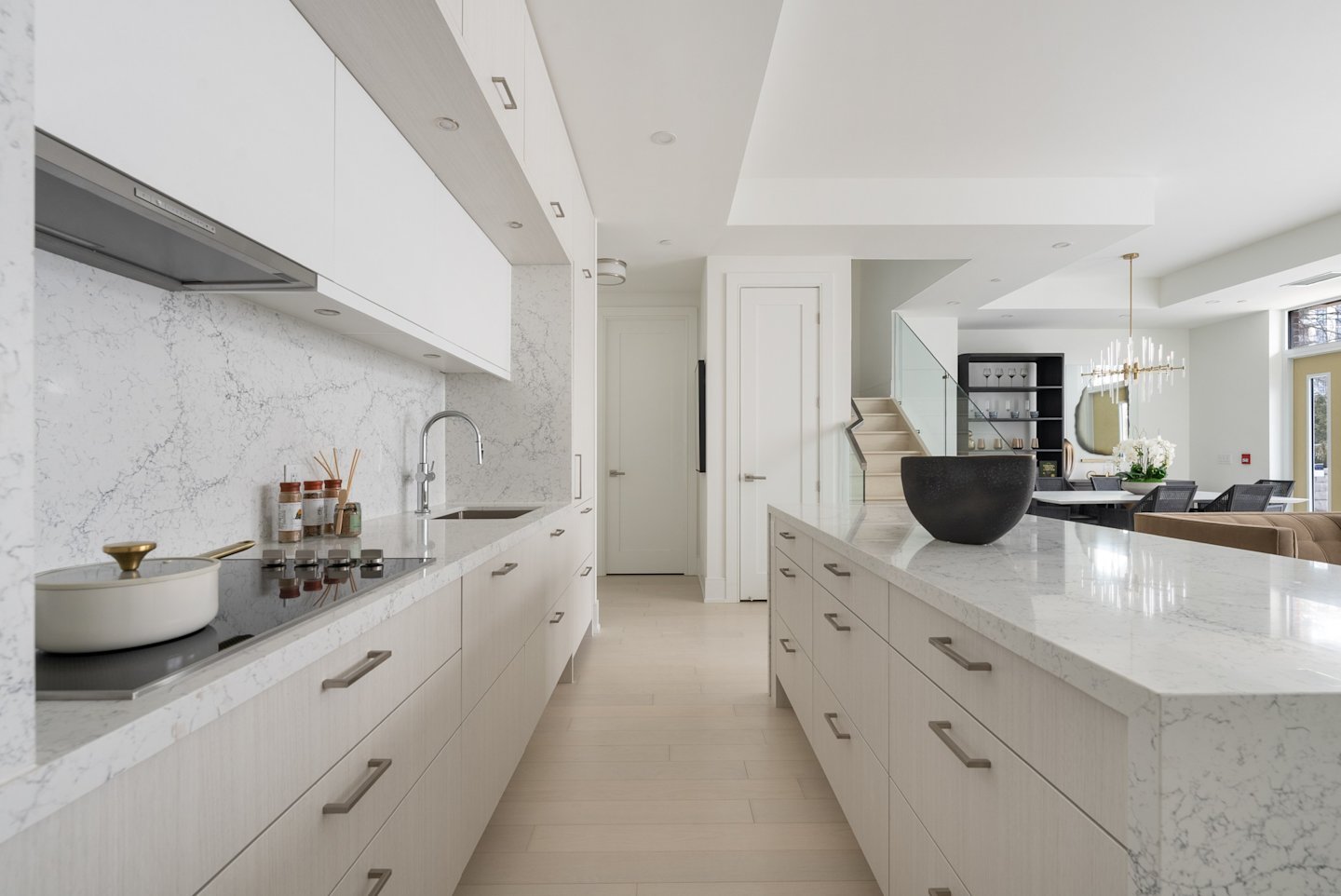 Edenbridge Garden Townhome Suite 121 Kitchen