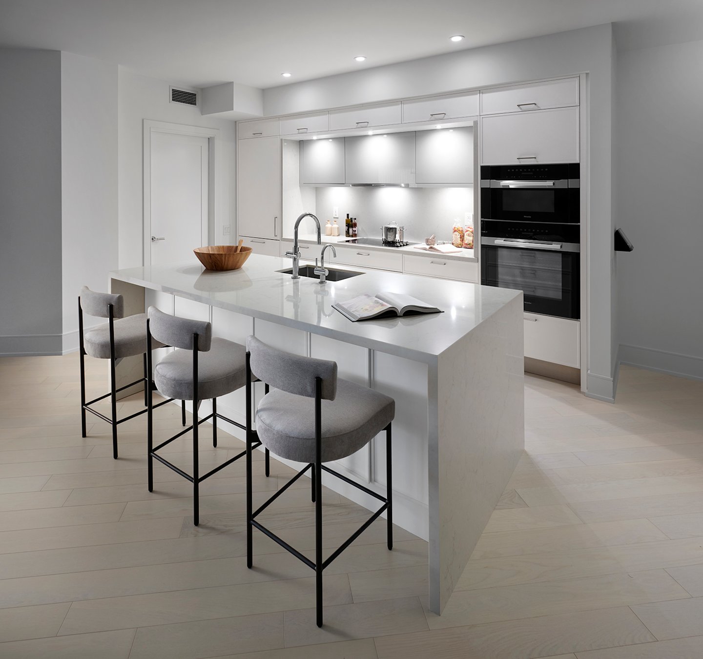 Aqualuna Suite 407 Kitchen
