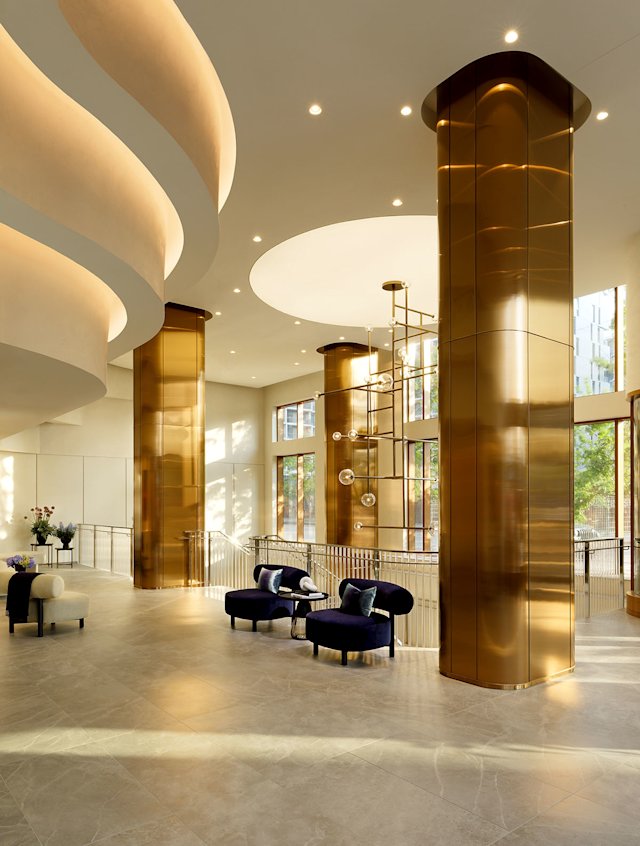 Aqualuna Lobby