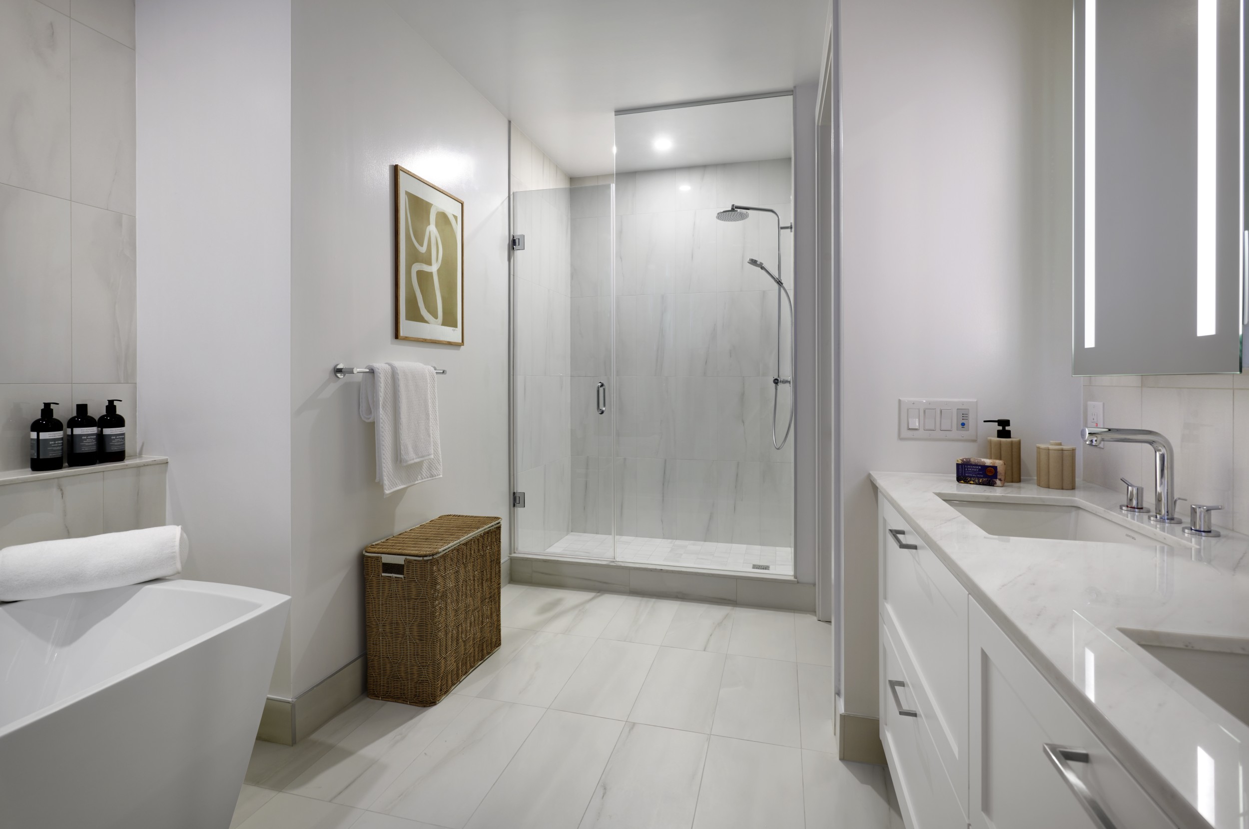 Royal Bayview Suite 202 Principal Ensuite