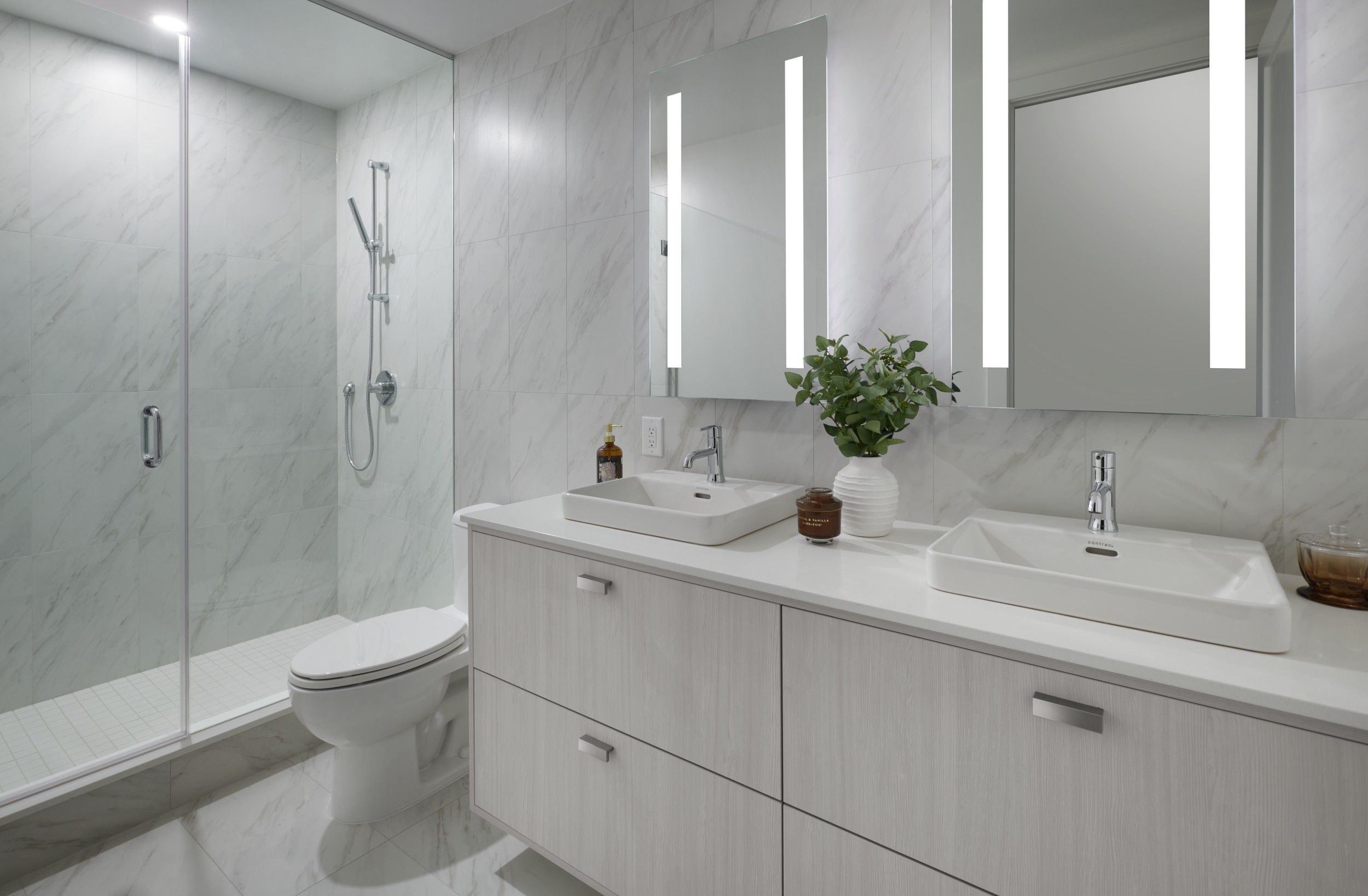 Royal Bayview Suite 208 Principal Ensuite