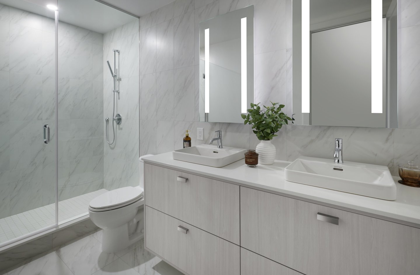 Royal Bayview Suite 208 Principal Ensuite