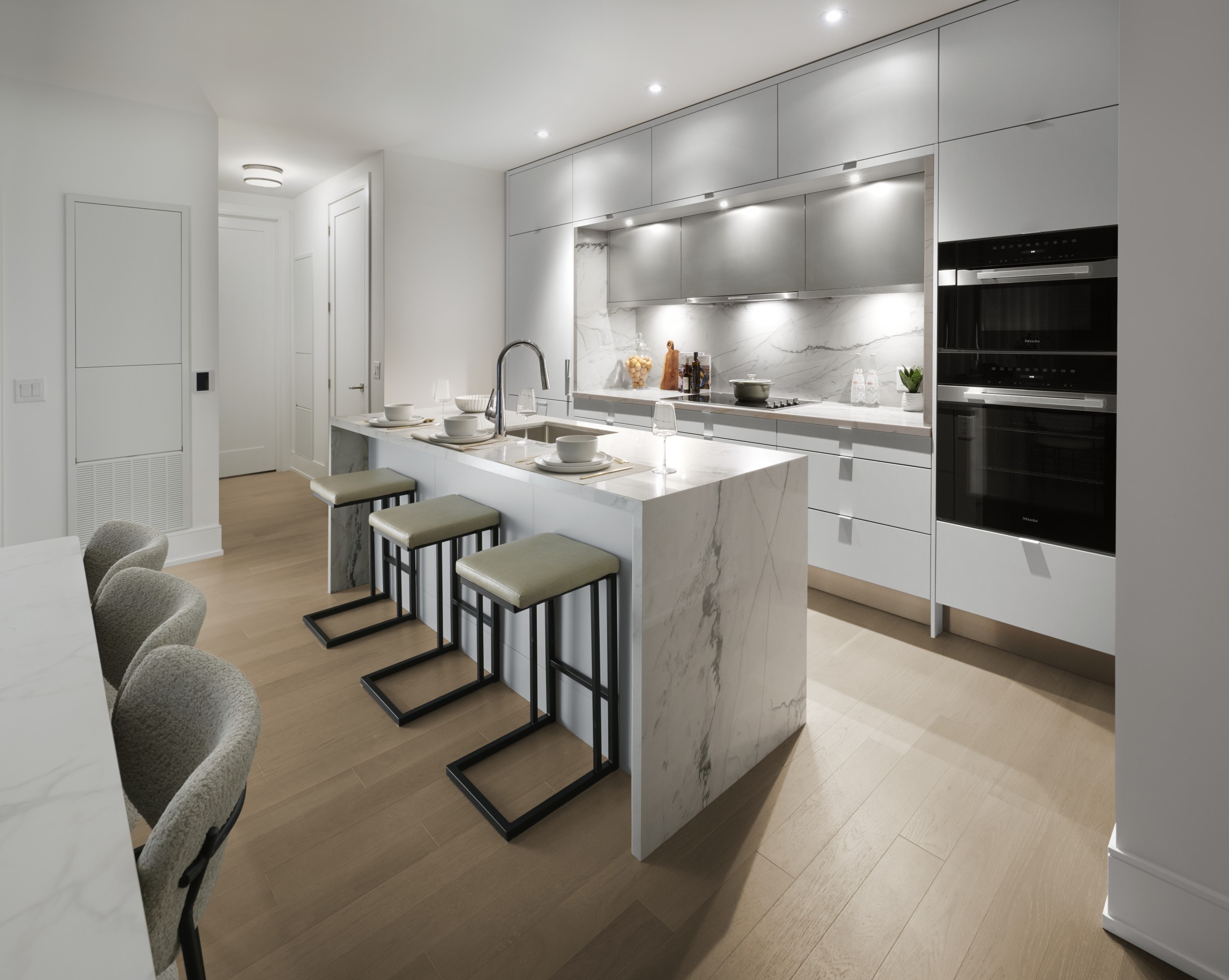 Royal Bayview Suite 202 Kitchen