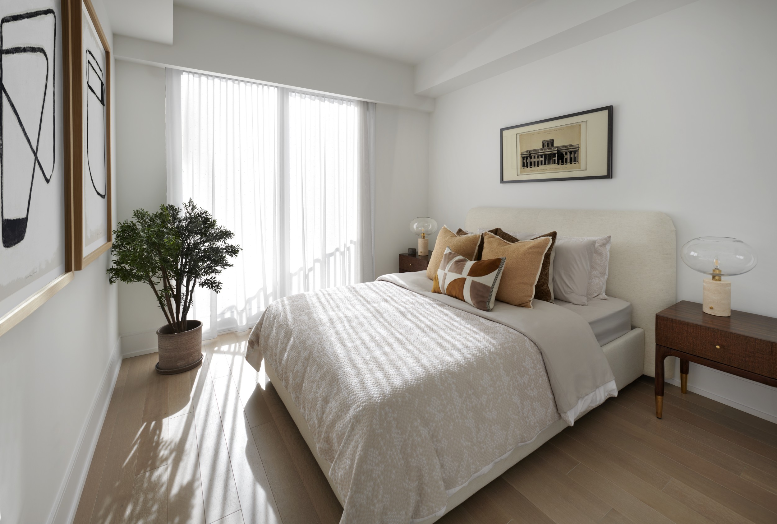 Aqualuna Suite 216 Secondary Bedroom