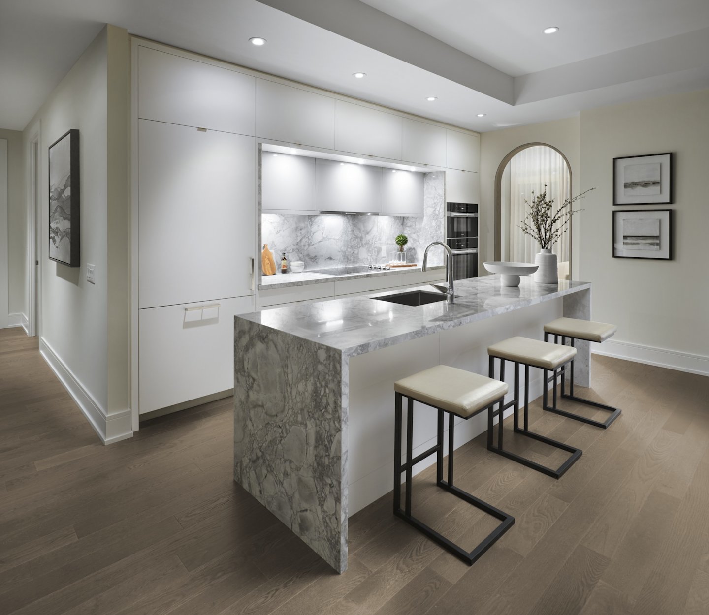 Royal Bayview Suite 217 Kitchen