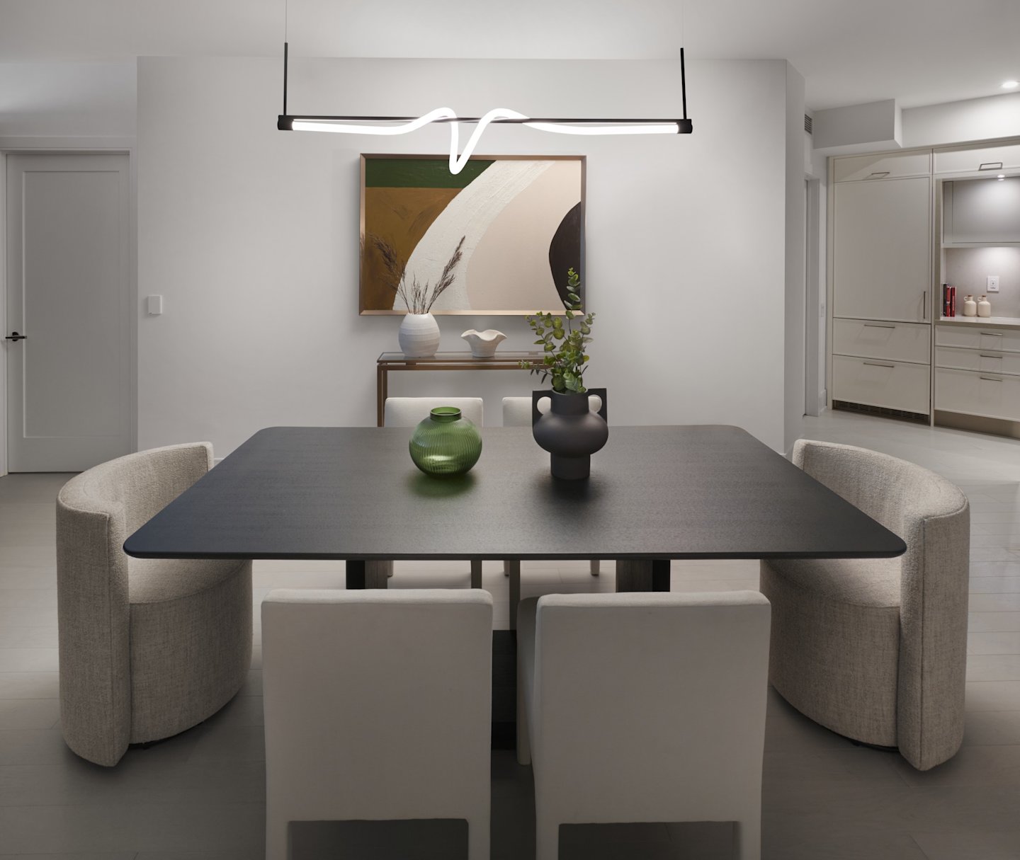 Aqualuna Suite 407 Dining Room