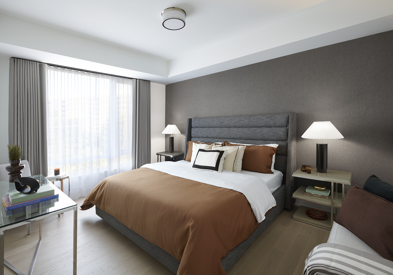 Edenbridge Suite 2L (305) Principal Bedroom