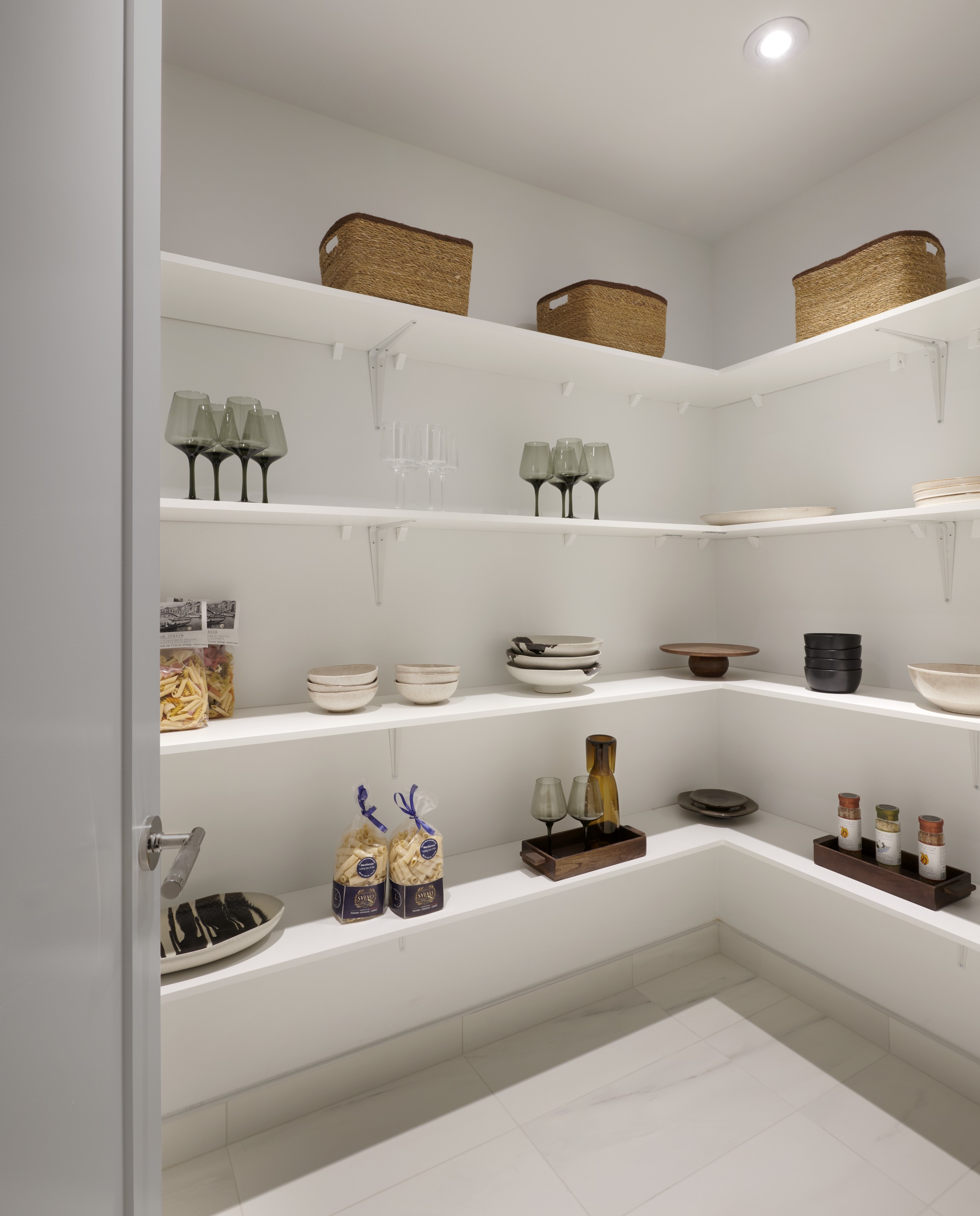 Aqualuna Suite 216 Pantry