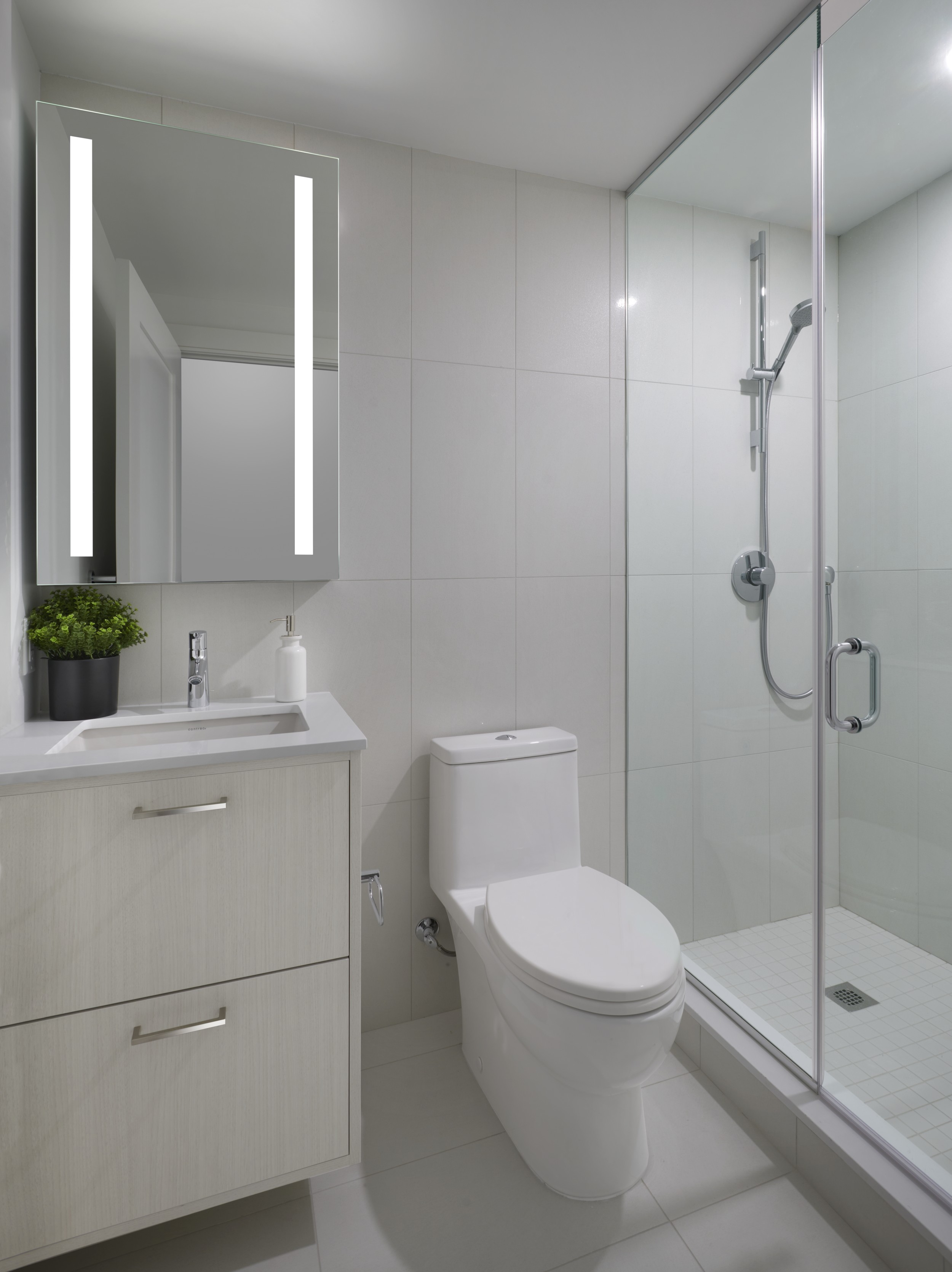 Edenbridge Suite 125 Secondary Bathroom