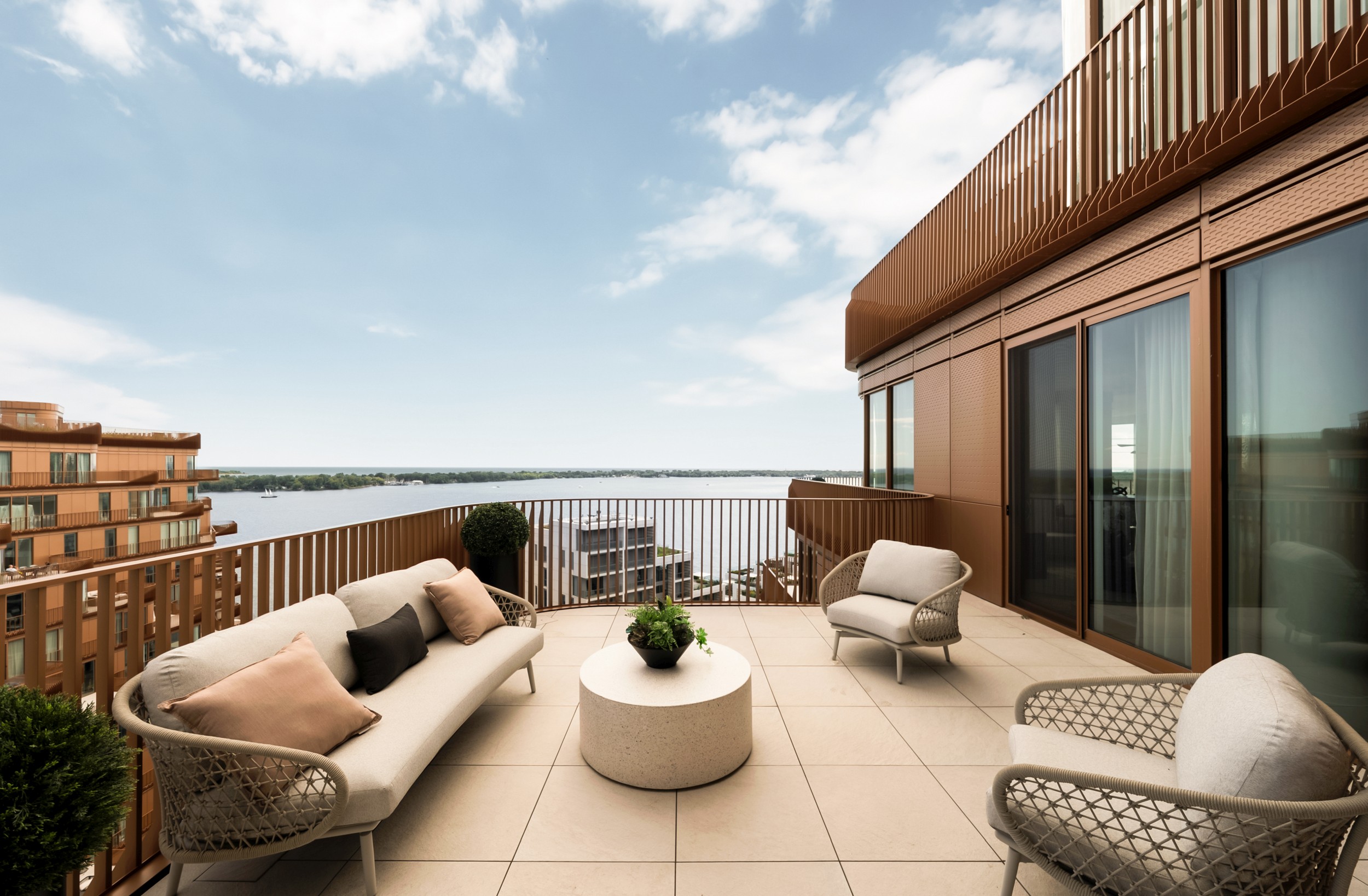 Aqualuna SPH1 Terrace Furniture
