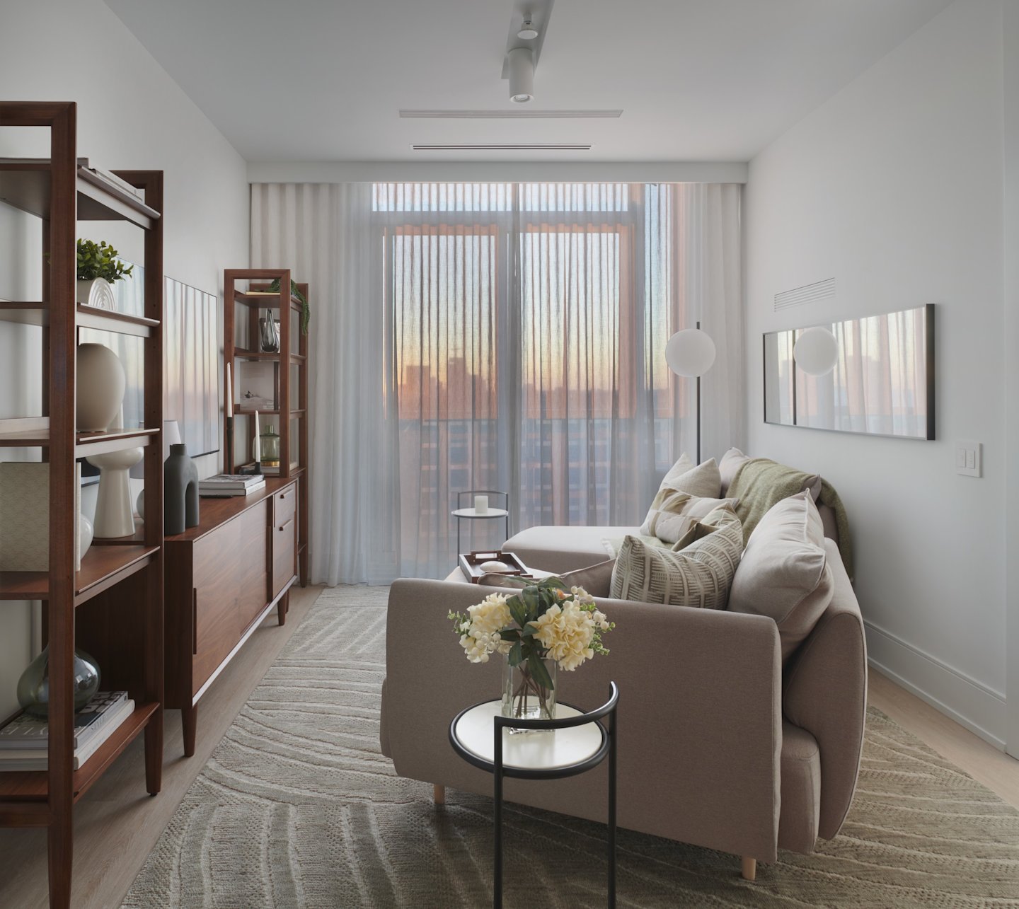 The Well Classic II GPH17 Living Room