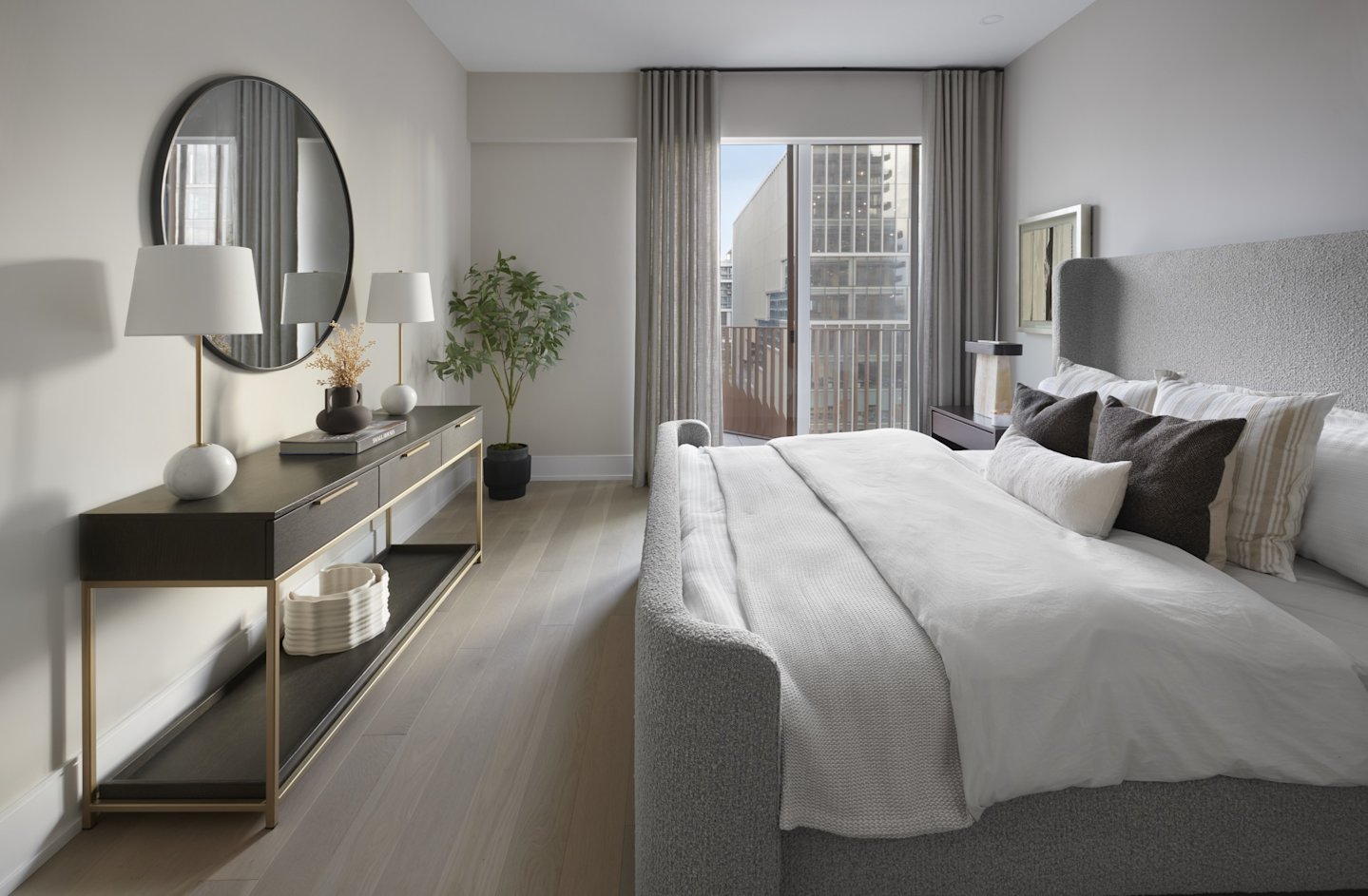 Aqualuna Suite 722 Principal Bedroom