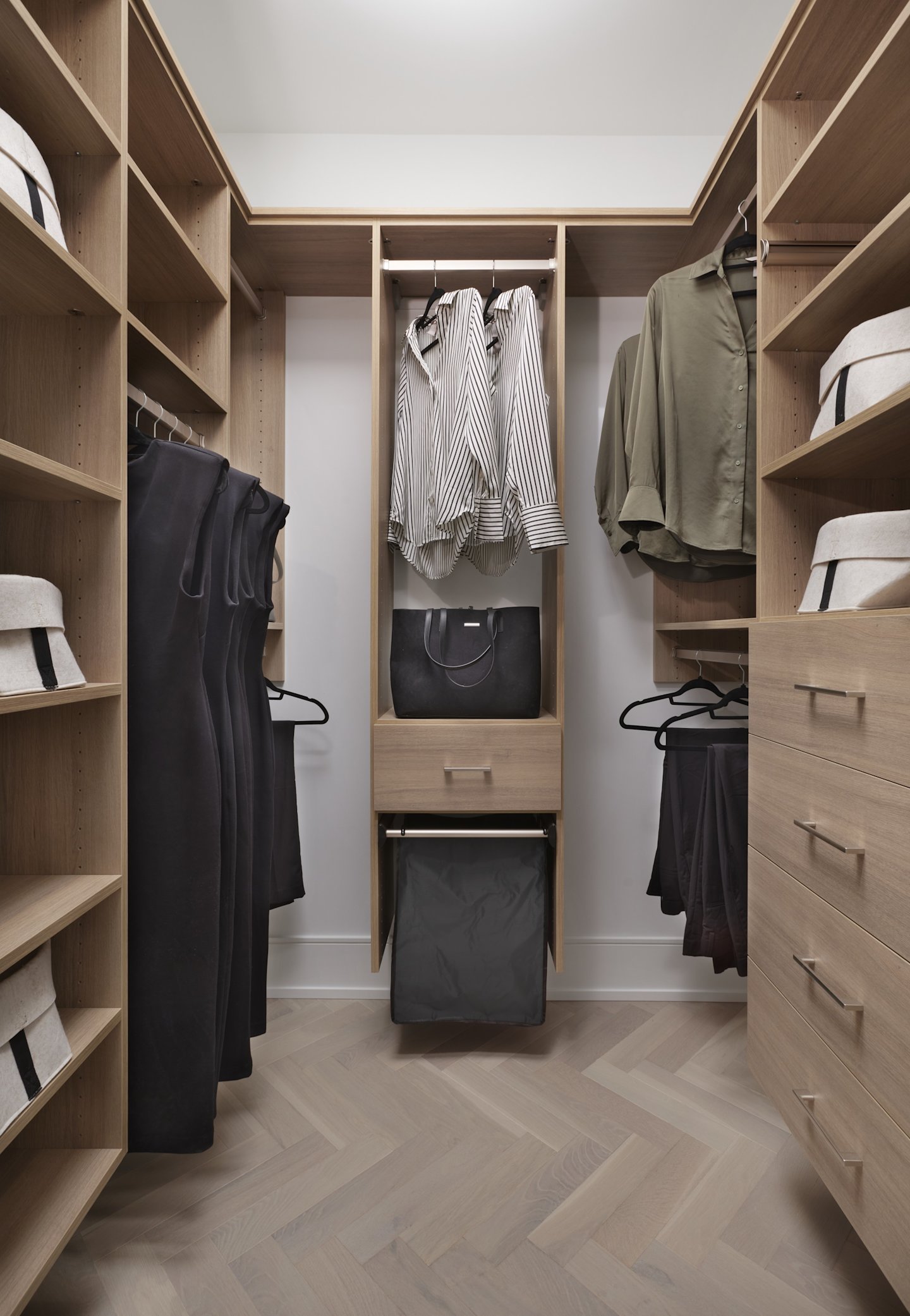 The Well Signature Suite 310 Principal Walk-In Closet