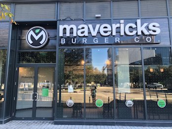 Mavericks Burger Co. at Bayside Village