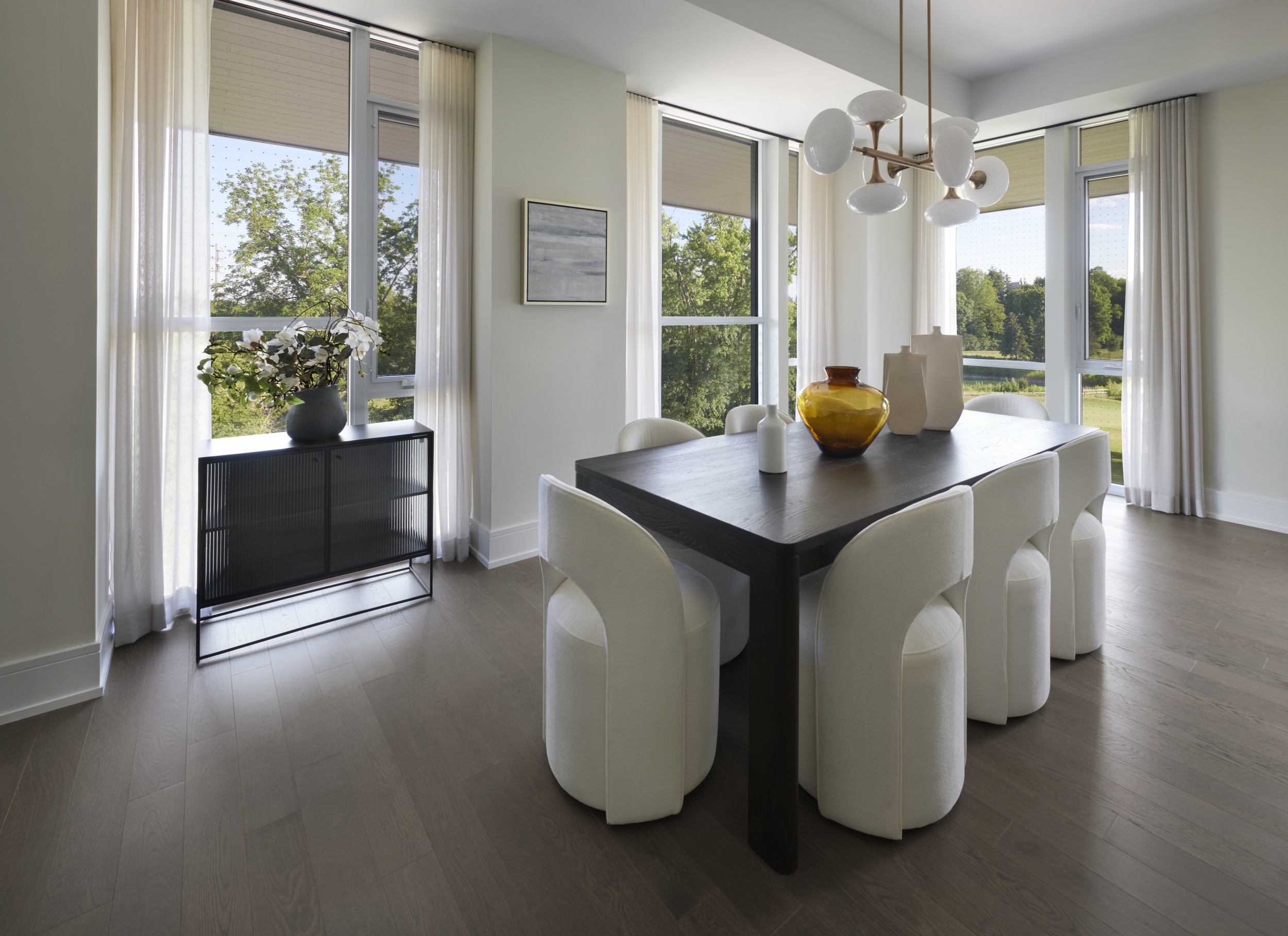Royal Bayview Suite 217 Dining Room