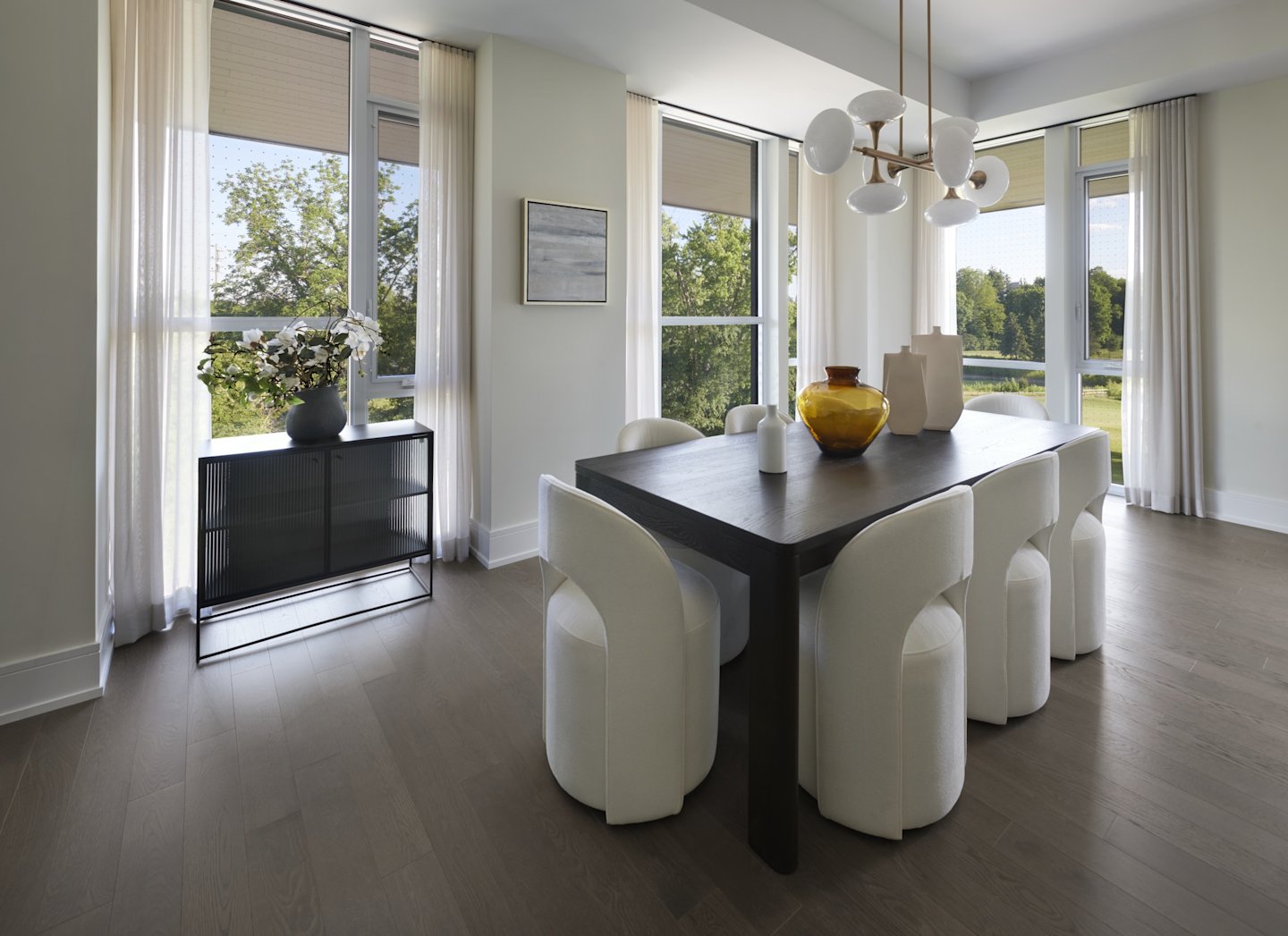 Royal Bayview Suite 217 Dining Room