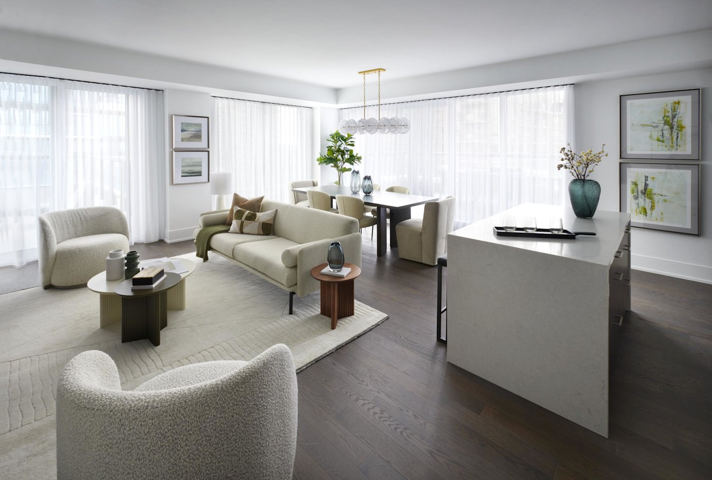 Auberge on the Park Suite 903 Living and Dining Room