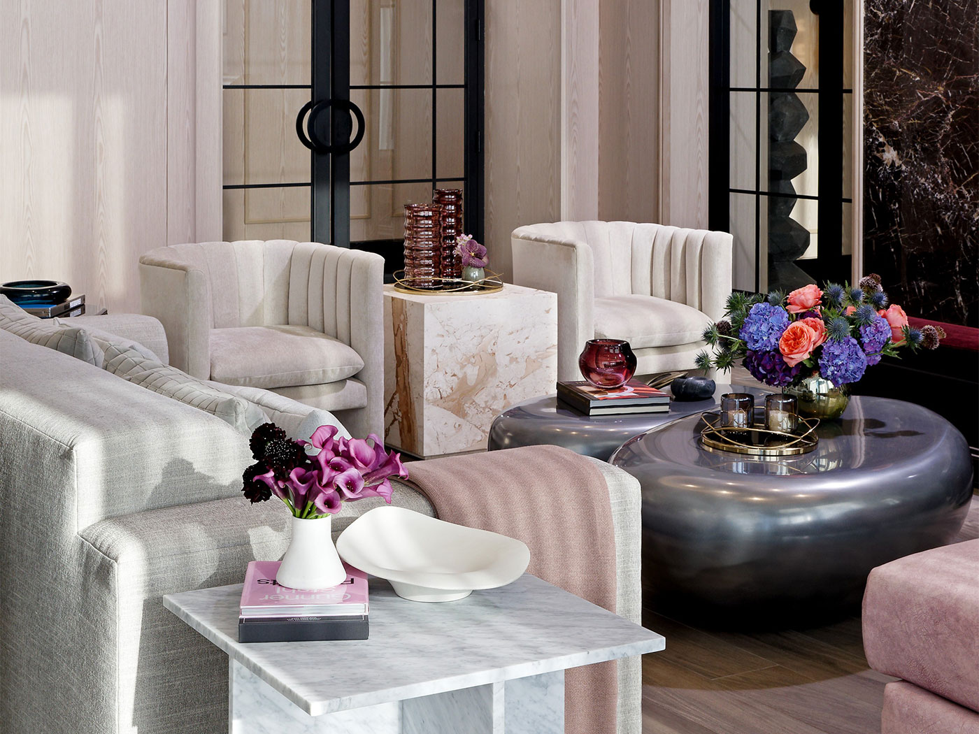 Chateau Lounge Amenity