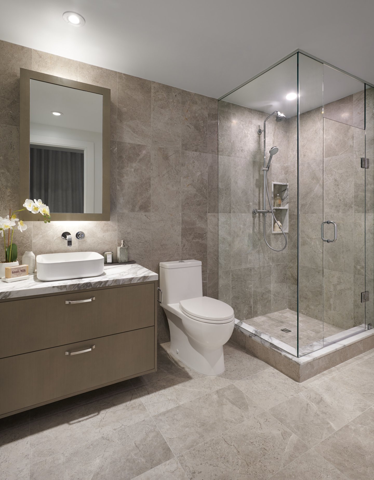 The Well Signature Suite 902 Principal Ensuite