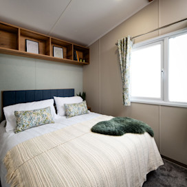 Victory Ashberry main bedroom