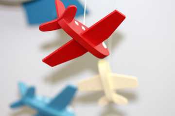 Miniature airplanes