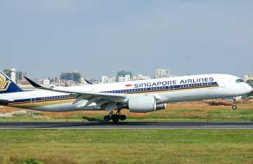 Singapore Airlines airplane