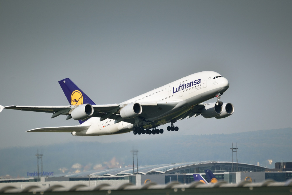 Lufthansa plane