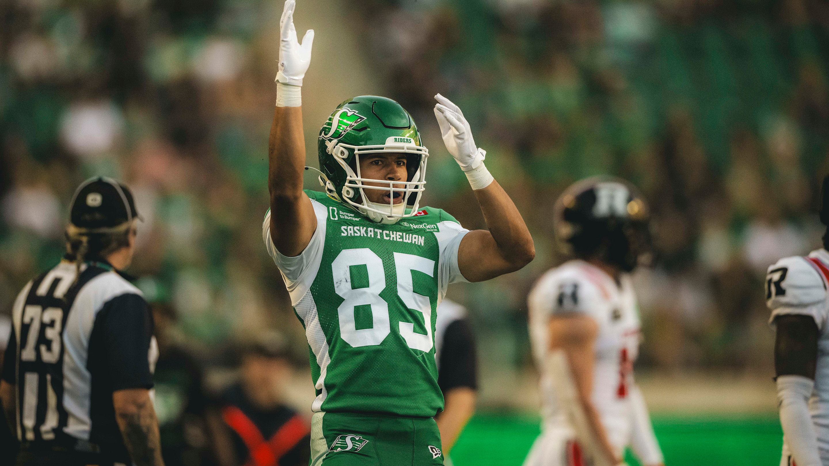 ROBSERVATIONS: Resilient Roughriders’ remarkable receiver rotation … 50 years since 40-0! … Benson brings screen cred … surnames spotlighted 